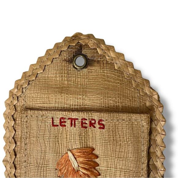 Vintage Hawaiian Wall Mail Organizer - Picture 3 of 4